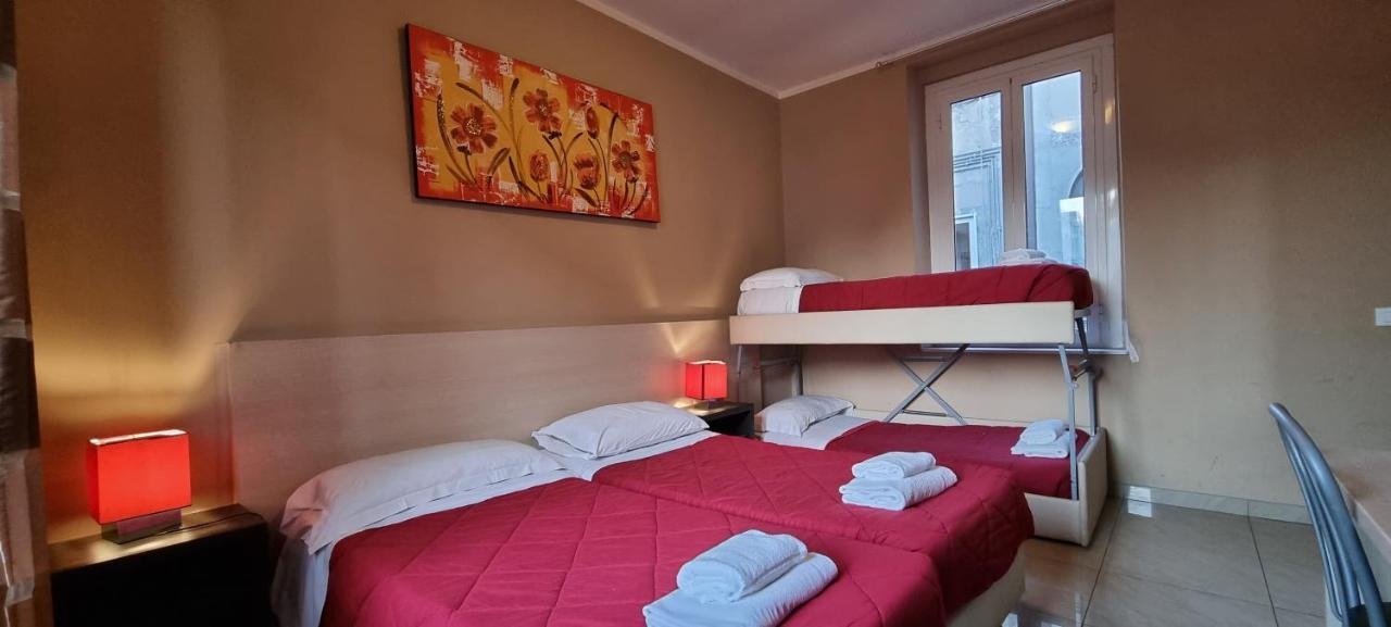 Hostel Mosaic Рим Екстериор снимка