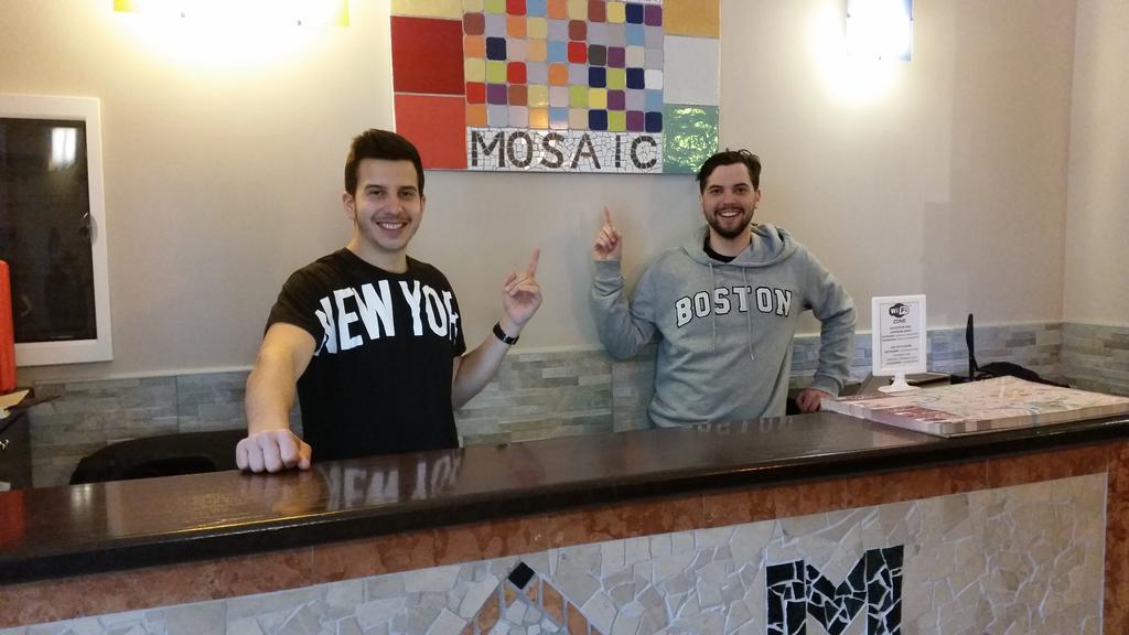 Hostel Mosaic Рим Екстериор снимка